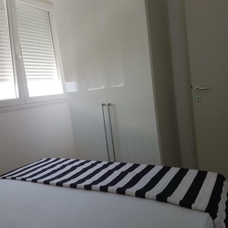 Apartment Milka Split Bagian luar foto